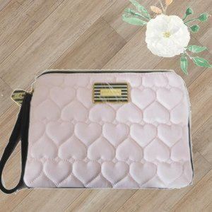 BETSEY JOHNSON TABLET CASE